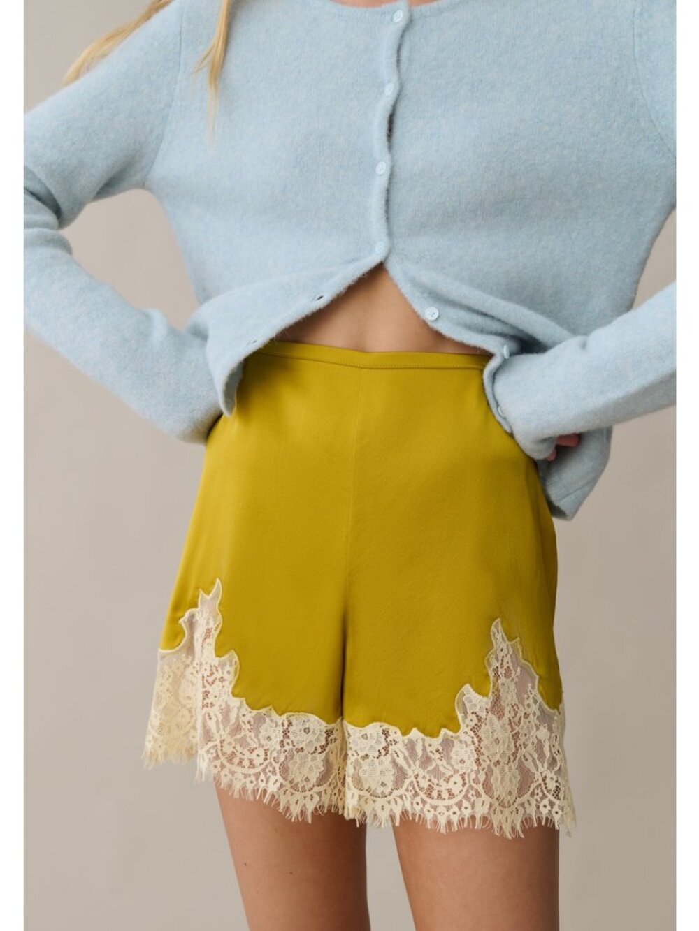 Sorella by STAUD Rosa Satin Short in Mango Size Large NWT $198 - Picture 2 of 11